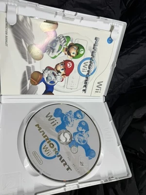 Mario Kart Wii Nintendo Wii Video Game PAL Multiplayer Driving Game & Case - Image 1 of 4