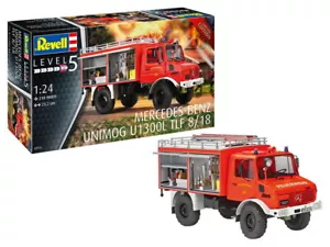 Revell 1/24 Mercedes-Benz Unimog U 1300 TLF 8/18 - Picture 1 of 1