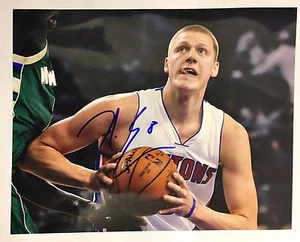 Henry Ellenson signed Autogramm Auto Detroit Pistons 8x10 Foto COA - Bild 1 von 1