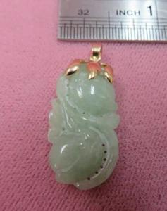 14k Solid Y. Gold Bail w/ Carved Green Jadeite Jade Pendant 4.74 G Peach Design - Picture 1 of 6