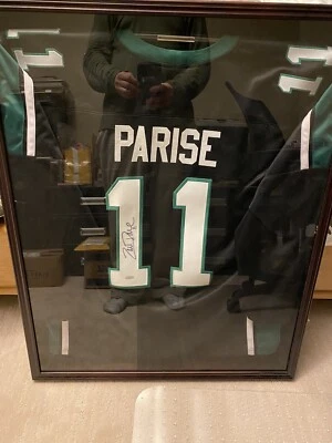 Camiseta deportiva Steiner con marco firmada por Zach Parise negra y sioux certificado de autenticidad Foto 1 de 4