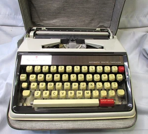 Brother Wizard Automatic Spacer Tabulator Typewriter With Case 1972 Works - Picture 1 of 14