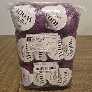 10 Skeins EVERYSHINE 80% Wool Purple - Picture 1 of 2