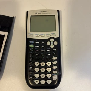Texas Instruments TI 84 Plus Graphing Calculator Black/Grey - NO POWER - - Picture 1 of 5