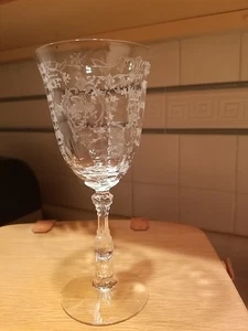 Fostoria Navarre Water Goblet   Clear Etched Vintage Glassware 7.5/8" - Picture 1 of 3