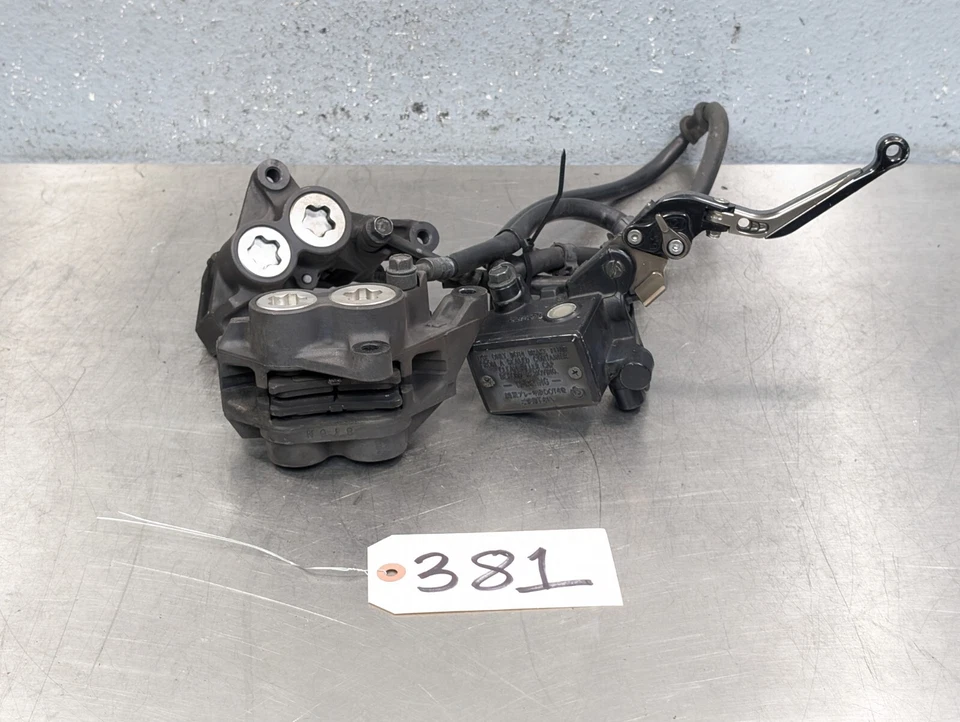 YAMAHA FZ6R 2004-2009 OEM SISTEMA DE FRENOS DELANTEROS CILINDRO MAESTRO JUEGO PAR PINZAS Foto 1 de 4