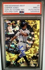CHIPPER JONES 1998 BOWMAN'S BEST ATOMIC REFRACTOR AUTO ON CARD “BRAVES” PSA 9
