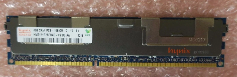 Hynix HMT151R7BFR4C-H9 - 4GB PC3-10600R DDR3 2Rx4 Memory Module DIMM ECC REG - Image 1 of 1