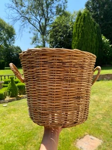 Vintage Grape Harvest Basket Rustic Chunky Wicker Woven Handles Large Farmhouse - Picture 1 of 12
