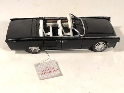 Franklin Mint 61 Lincoln Continental 4 Porta Convertibile 1:24 Display Nero As ' - Immagine 1 di 4