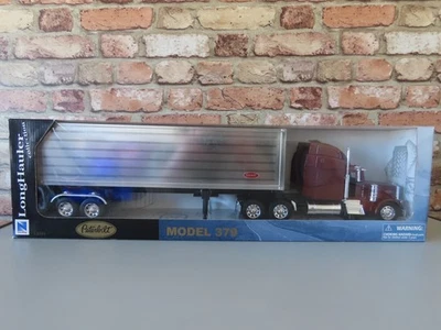 New-Ray Long Hauler Collection Peterbilt 379 Artic Truck Lorry 1:32 Scale Model - Image 1 of 4