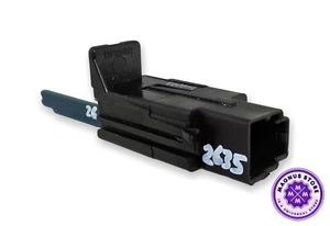 977427-100 Volvo V40 /12-19 Front Right Window Regulator Control Module 16609 RH - Picture 1 of 8