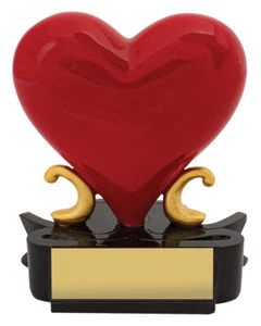 BEATING HEART TROPHY CHARACTER FREE ENGRAVING PERSONALISED 130MM - Picture 1 of 1