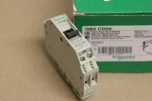 NEUF ( x1 ) : SCHNEIDER ELECTRIC GB2CD05 / DISJONCTEUR POUR CIRCUIT DE CONTROLE - Picture 1 of 6