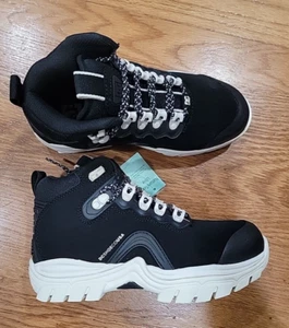 NIB DC Navigator Winter Boots Leather Uppers Black & White Soles Mens Sz 7 - Picture 1 of 9