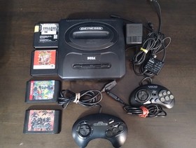 Sega Genesis Model 2 Bundle Lot 2 Controllers 4 games Ready To Play Battletoads 