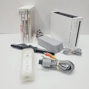 Nintendo Wii System Konsole (RVL-001) Controller Kabel 4 Familienspiele - Bild 1 von 11