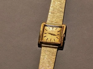 Jaeger-LeCoultre 18k Gold Bark Finish Rectangular Ref. 9006 - Picture 1 of 9