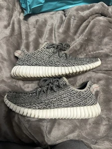 Size 10 - adidas Yeezy Boost 350 Low Turtle Dove - Picture 1 of 6