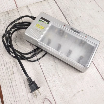 Energizer CHFCV Universal Battery Charger - AA/AAA/C/D/9V - NiMH TESTED WORKING - Image 1 of 3