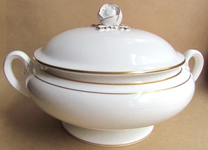 ROYAL WORCESTER CONTESSA LIDDED VEGETABLE DISH - 1ST Q MINT & UNUSED (12117) - Picture 1 of 5