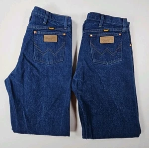 2 Stück Wrangler Jeans Herren 34x32 13MWZ Denim Cowboy Schnitt Rodeo Workwear  - Bild 1 von 12