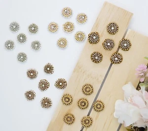 12 pz Applique da Cucito Indiano Mini Cerchio Zari Colore Metallizzato Sequenza per Artigianato - Foto 1 di 21