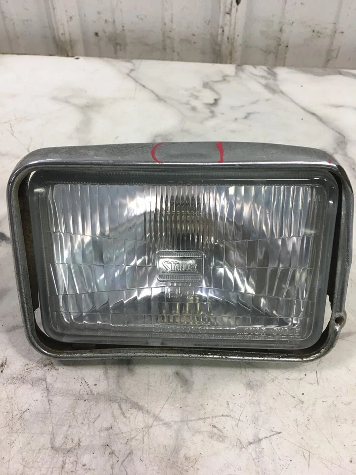 Faro delantero honda ft500 ascot Foto 1 de 4