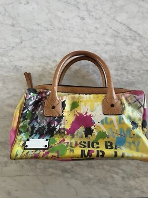 L.A.M.B. Bolso salpicaduras de graffiti de Gwen Stefani Foto 1 de 4