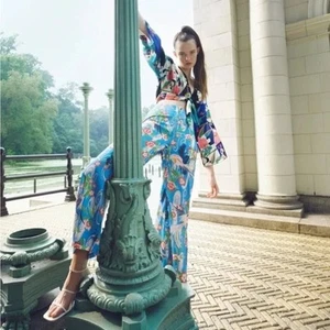 Zara High Waist Blue Floral Print Cropped Flare Wide Leg Pants XS - Picture 1 of 16