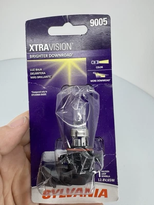 Paquete de bombilla halógena de alto rendimiento Sylviana 9005 XtraVision Foto 1 de 4