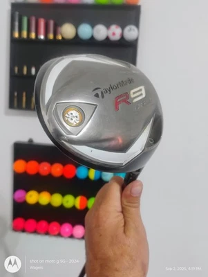 TaylorMade R9 460cc FCT Driver 10.5*  RH Graphite  - Image 1 of 4