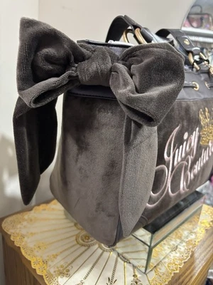the key to juicy Couture Daydreamer tote in Chocolate with bow Handbag Bag - Image 1 of 3