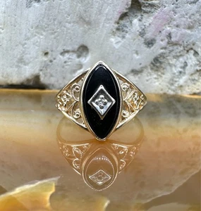 Vintage Onyx Diamond Filigree Ring 10k Yellow Gold Size 4.5 - Picture 1 of 5