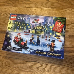 LEGO City Advent Calendar Building Kit 2021 (60303) 349 pcs NEW Factory Sealed - Picture 1 of 3
