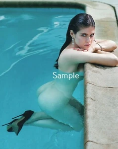 Hot Alexandra Daddario 8x10 In Pool Photo Poster Print AD4 - Picture 1 of 1