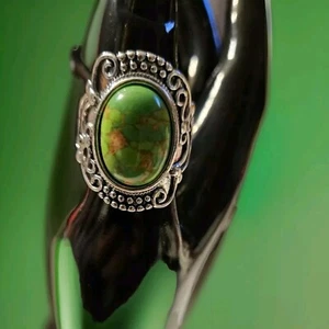 Retro Silvery Carved Egg Shaped Green and Gold Simulated Turquoise Ring, Size 8 - Picture 1 of 9