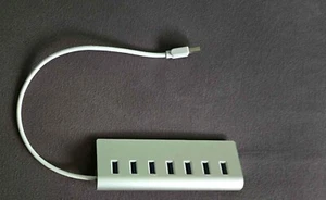 USB hub mit 8 Anschlüssen - Bild 1 von 1