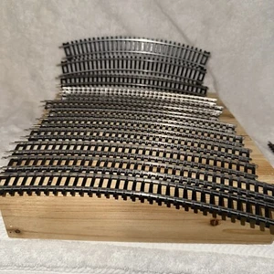 HO Scale Model Power Snap Track Curved – 12 Piece Lot – Train Layout Track - Picture 1 of 3