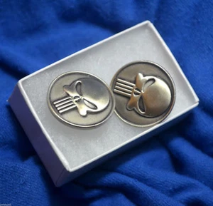 Terminator SKULL EMBLEM MEDALLION 3/4" Silver Finish PIN for Your GUN GRIPS  - Picture 1 of 11