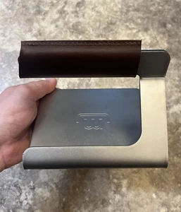Made in Cookware Stainless Steel Grill Press w/ Leather Handle Sleeve Made-In - Picture 1 of 8