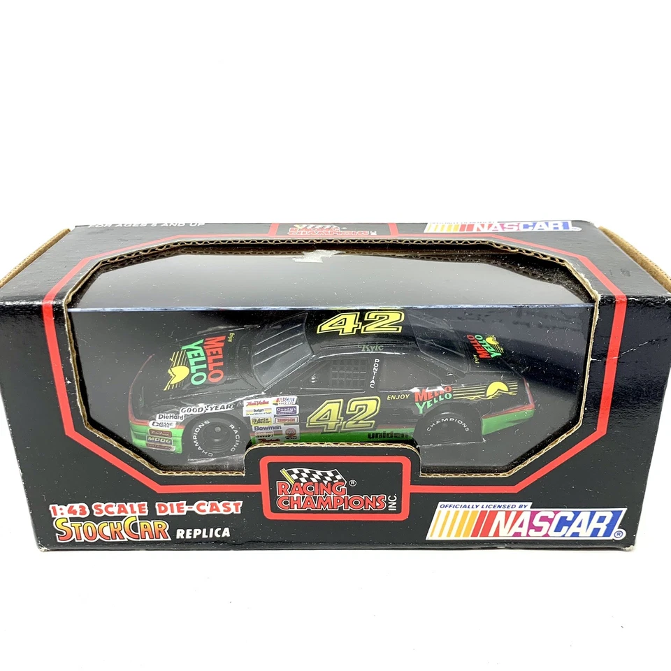 Racing Champions 1991 Rusty Wallace Pontiac 1:43 Diecast Car