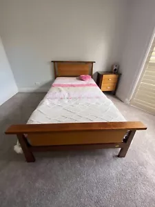 Children's Bedroom Suite - 4 pieces - Solid Tasmanian Oak - FREE MATTRESS - Picture 1 of 8
