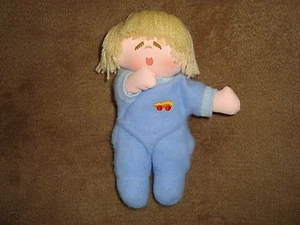 1984 Dakin Baby Boy Doll 7" Plush - Imagen 1 de 7