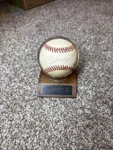 Ken Griffey Jr. Baseball signiert - Bild 1 von 14
