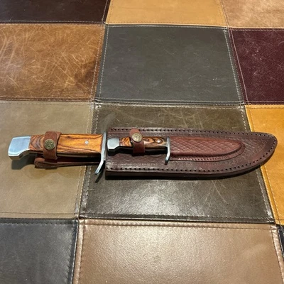 Funda de cuchillo doble Timber Rattler 10" y 4". Modelo TR 71 Foto 1 de 4