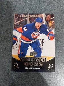 Matt Martin Young Guns RC Rookie New York Islanders 2010-2011 - Picture 1 of 2