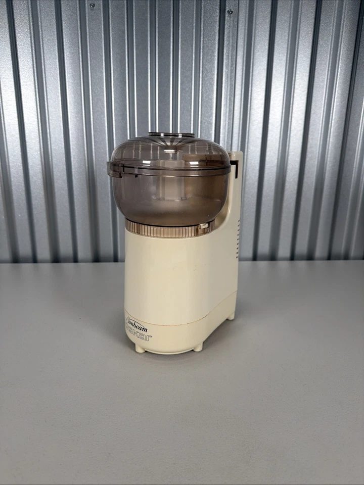 Sunbeam Oskar Food Processor 14081 Made in France  Clean and Working !! - Image 1 of 4
