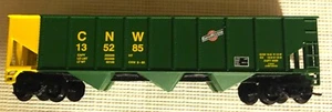 MDC Roundhouse 86001 3-Bay Trichter Auto, Chicago & Northwestern CNW 135285 - Bild 1 von 2