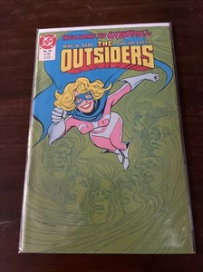 Outsiders 19 Vf - Picture 1 of 5